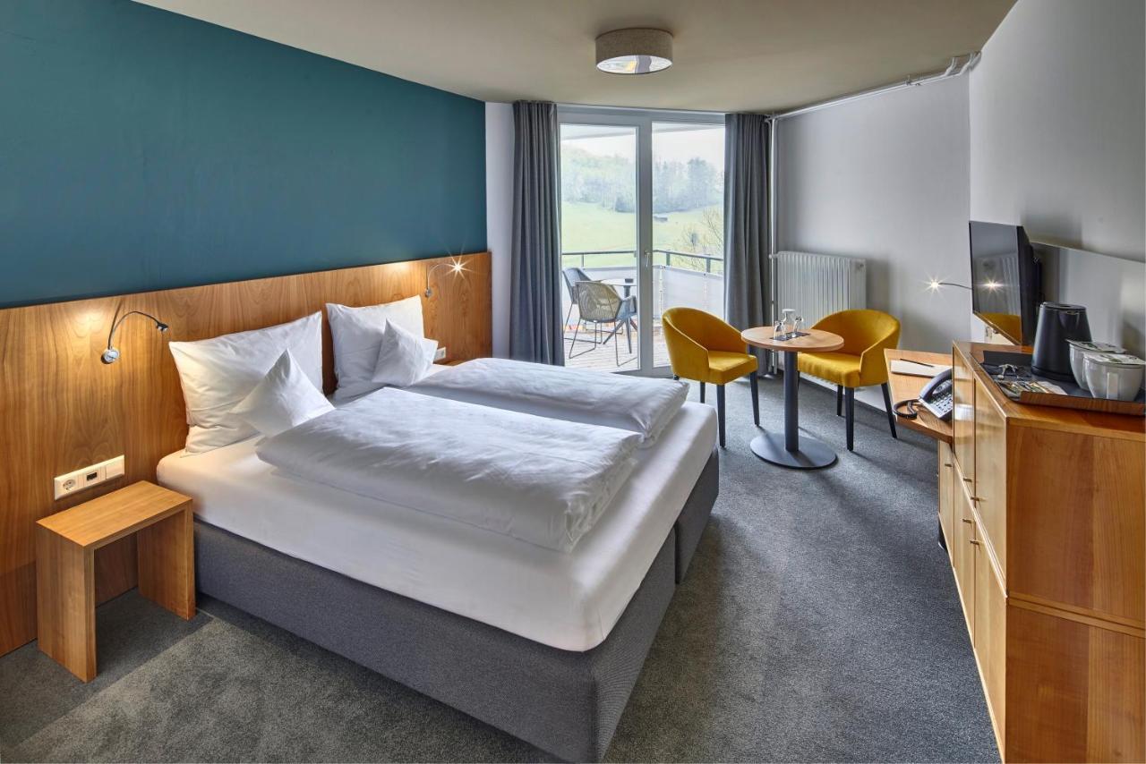 Elzland Hotel Pfauen Wellness & Spa Elzach Exteriör bild