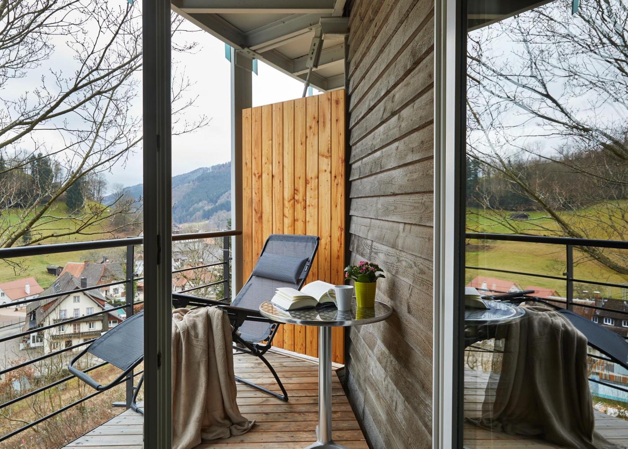 Elzland Hotel Pfauen Wellness & Spa Elzach Exteriör bild
